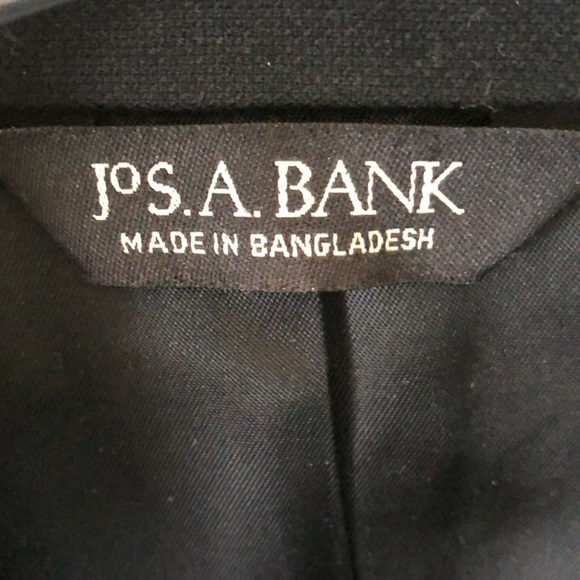 VERY NICE JOS. A. BANK SUIT COAT - Picture 3 of 7